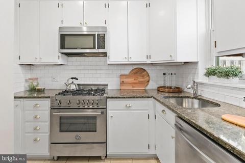 17 7th St NE, Washington, DC 20002 photo 18