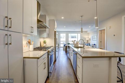 2337 Champlain St NW #PH401, Washington, DC 20009 photo 8