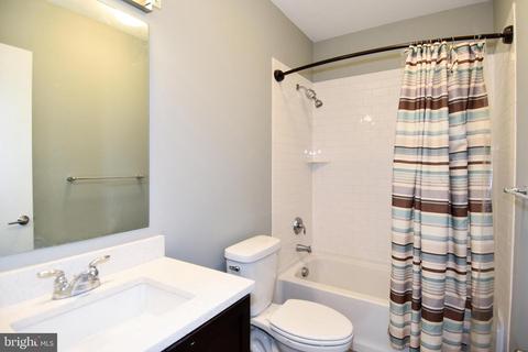 401 17th St NE #B, Washington, DC 20002 photo 16