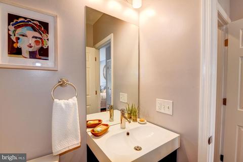 1438 K St SE, Washington, DC 20003 photo 24