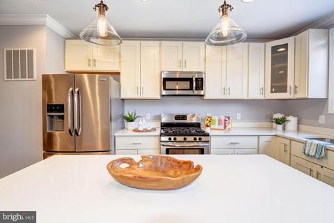 1438 K St SE, Washington, DC 20003 photo 13