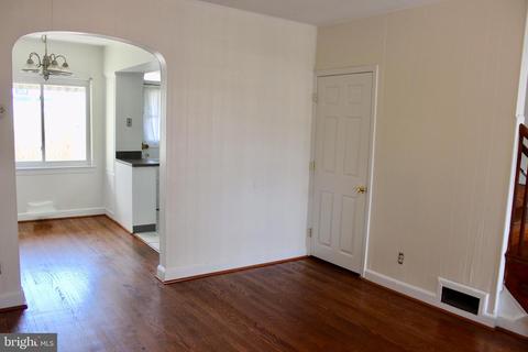1639 Lang Pl NE, Washington, DC 20002 photo 4