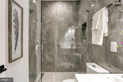 1220 Potomac Ave SE #7, Washington, DC 20003 photo 9