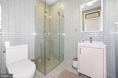 125 D St SE, Washington, DC 20003 photo 26