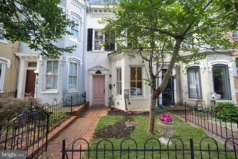 125 D St SE, Washington, DC 20003 photo 1