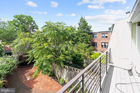 125 D St SE, Washington, DC 20003 photo 31