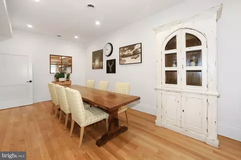 125 D St SE, Washington, DC 20003 photo 8