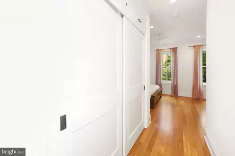 125 D St SE, Washington, DC 20003 photo 19