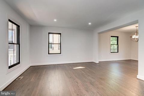 1327 Maple View Pl SE, Washington, DC 20020 photo 7