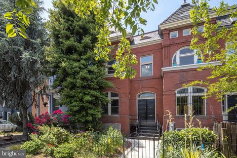 712 12th St NE, Washington, DC 20002 photo 2