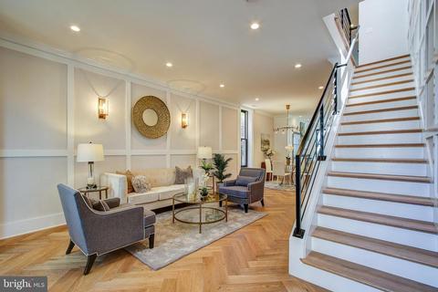 217 A St NE, Washington, DC 20002 photo 3
