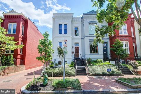 217 A St NE, Washington, DC 20002 photo 1