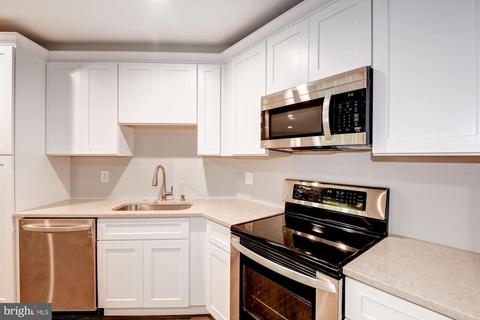 17 U St NW #B, Washington, DC 20001 photo 8