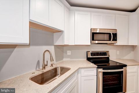 17 U St NW #B, Washington, DC 20001 photo 9