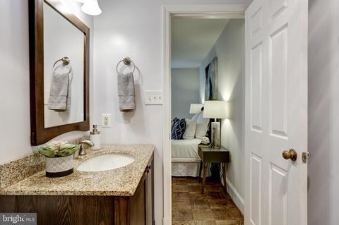 3205 Sutton Pl NW #D, Washington, DC 20016 photo 19