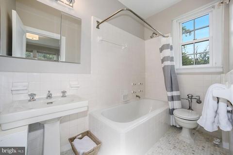 2737 Devonshire Pl NW #529, Washington, DC 20008 photo 9