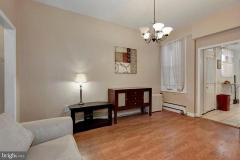 1031 7th St NE, Washington, DC 20002 photo 6