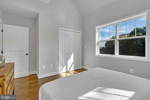 216 T St NE #4, Washington, DC 20002 photo 17