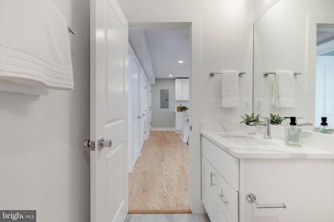 714 11th St NE #304, Washington, DC 20002 photo 12