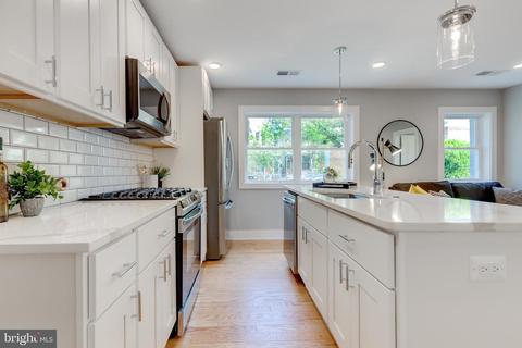 714 11th St NE #304, Washington, DC 20002 photo 4
