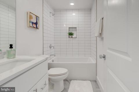 714 11th St NE #304, Washington, DC 20002 photo 11
