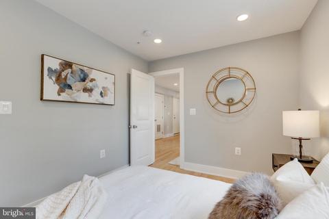 714 11th St NE #304, Washington, DC 20002 photo 16