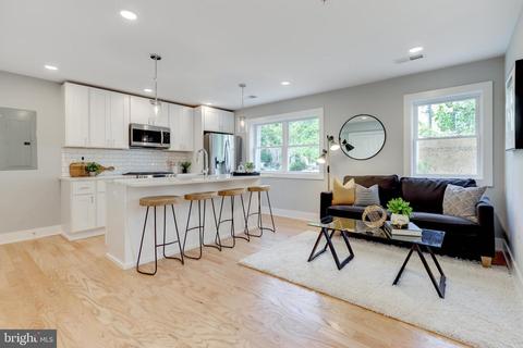 714 11th St NE #304, Washington, DC 20002 photo 1