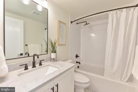 1011 18th St NE #2, Washington, DC 20002 photo 12