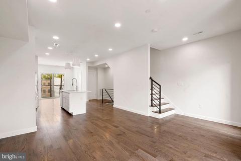 1661 Gales NE #2, Washington, DC 20002 photo 8