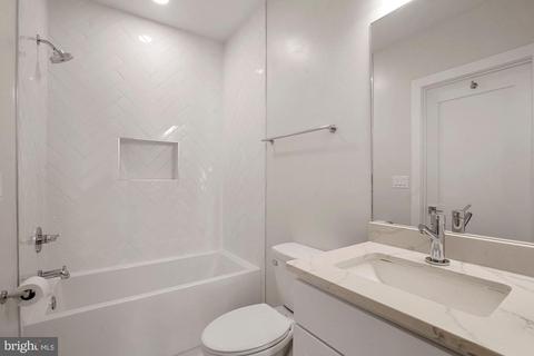 1661 Gales NE #2, Washington, DC 20002 photo 14