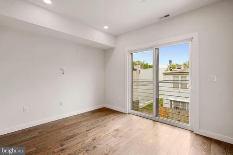 1661 Gales NE #2, Washington, DC 20002 photo 11