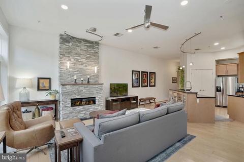 2357 Champlain St NW #401, Washington, DC 20009 photo 2