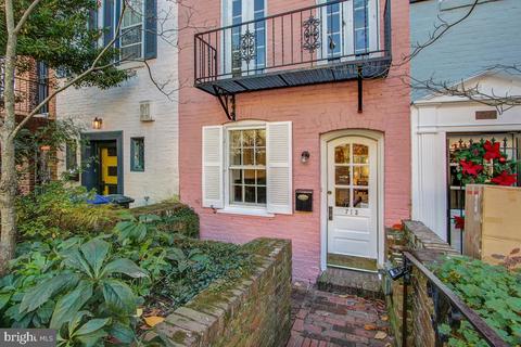 713 A St NE, Washington, DC 20002 photo 2