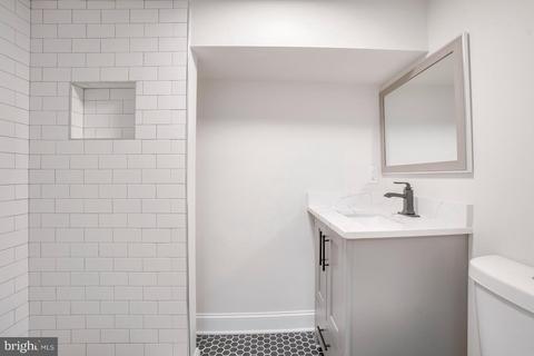 2331 3rd St NE, Washington, DC 20002 photo 25