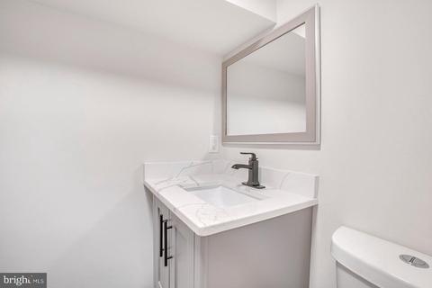 2331 3rd St NE, Washington, DC 20002 photo 29