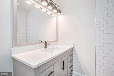 2331 3rd St NE, Washington, DC 20002 photo 37