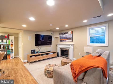 2242 48th St NW, Washington, DC 20007 photo 30