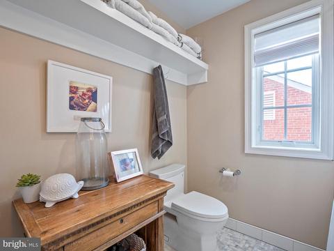 2242 48th St NW, Washington, DC 20007 photo 27
