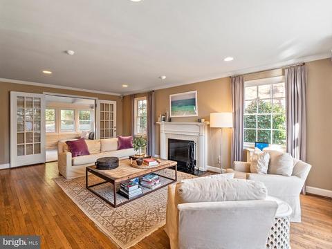 2242 48th St NW, Washington, DC 20007 photo 5