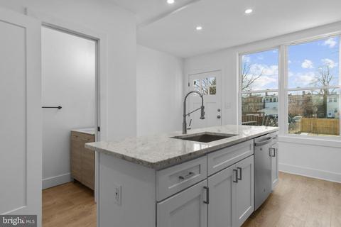 1111 Oates St NE, Washington, DC 20002 photo 10