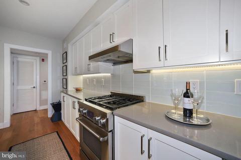 611 D St SE #4C, Washington, DC 20003 photo 7
