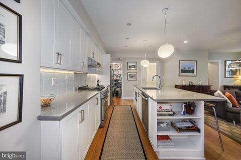 611 D St SE #4C, Washington, DC 20003 photo 8