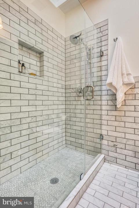 135 D St SE, Washington, DC 20003 photo 24