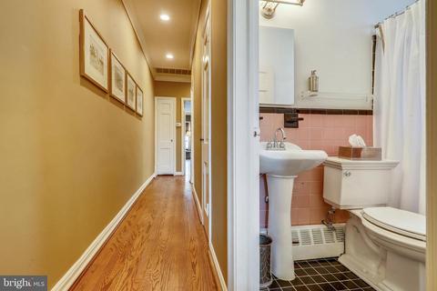 135 D St SE, Washington, DC 20003 photo 27