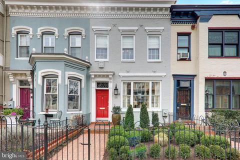 135 D St SE, Washington, DC 20003 photo 1