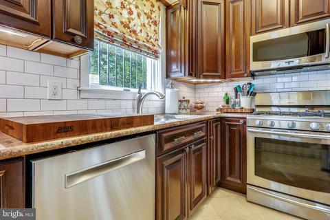 135 D St SE, Washington, DC 20003 photo 16