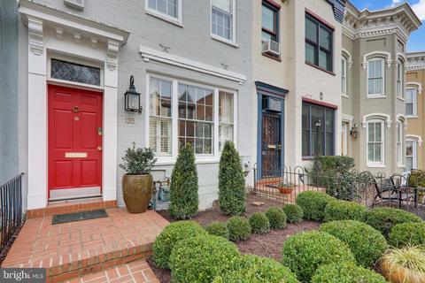 135 D St SE, Washington, DC 20003 photo 2