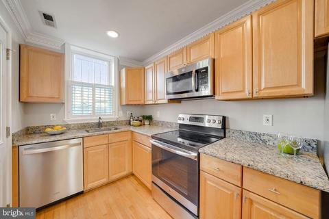 253 Warren St NE, Washington, DC 20002 photo 9