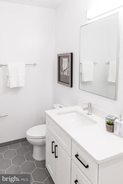 1016 17th Pl NE #407, Washington, DC 20002 photo 22