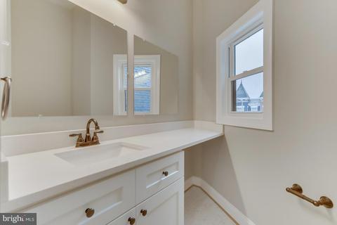 1101 Florida Ave NE #4, Washington, DC 20002 photo 9